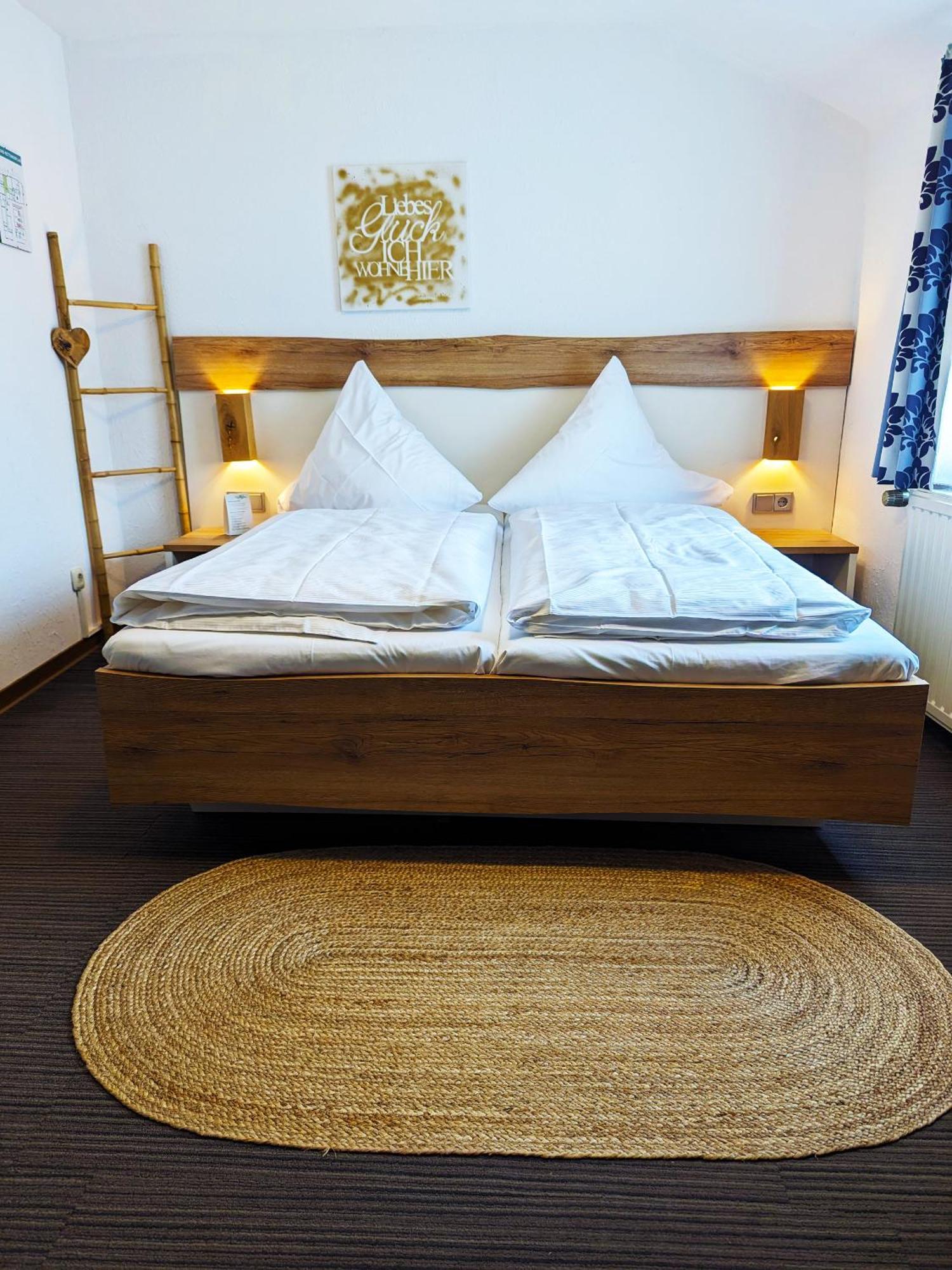 เยนุสกาสท์โฮฟ ฟุลดาเควลเลอ แอนด์ แบรค์โฮฟ วัสเซอร์คุพเพอ Hotel เกอร์สเฟลด์ ห้อง รูปภาพ