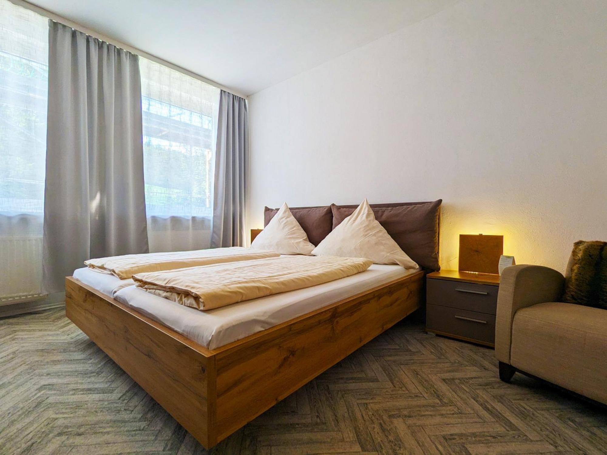 เยนุสกาสท์โฮฟ ฟุลดาเควลเลอ แอนด์ แบรค์โฮฟ วัสเซอร์คุพเพอ Hotel เกอร์สเฟลด์ ห้อง รูปภาพ
